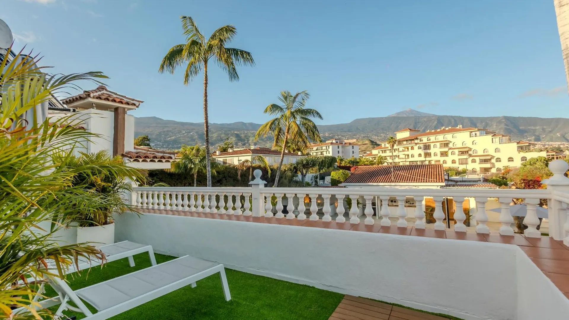 Chalet Luxury Villa Teide View, Heated Pool, Sauna & Golf Puerto de la Cruz