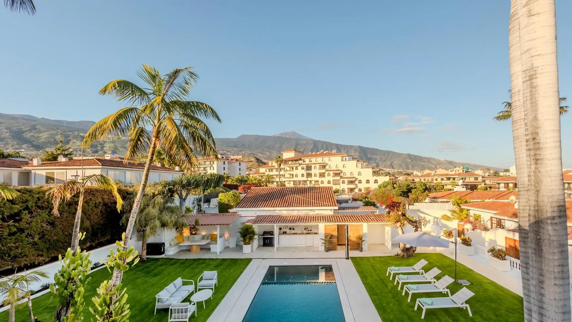 Luxury Villa Teide View, Heated Pool, Sauna & Golf Puerto de la Cruz  Spain