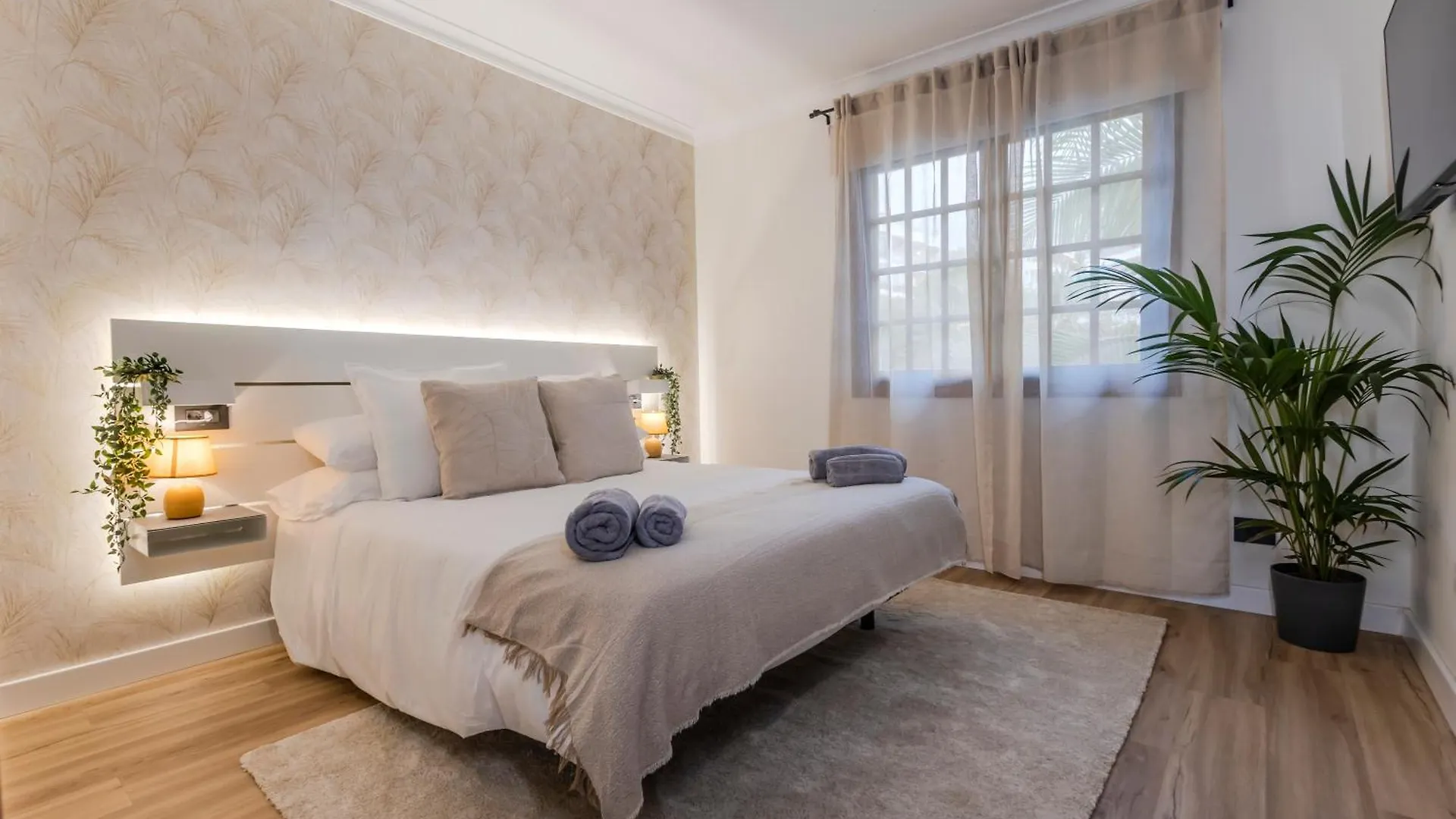 Chalet Luxury Villa Teide View, Heated Pool, Sauna & Golf Puerto de la Cruz  Spain